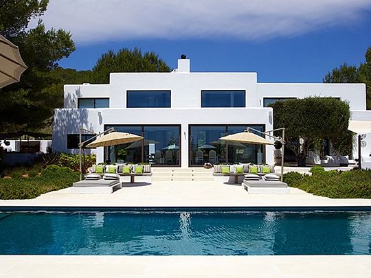 Beautiful private villa for 12 people near Ibiza town