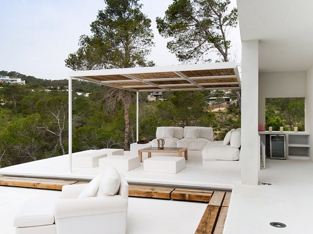 outside seating area