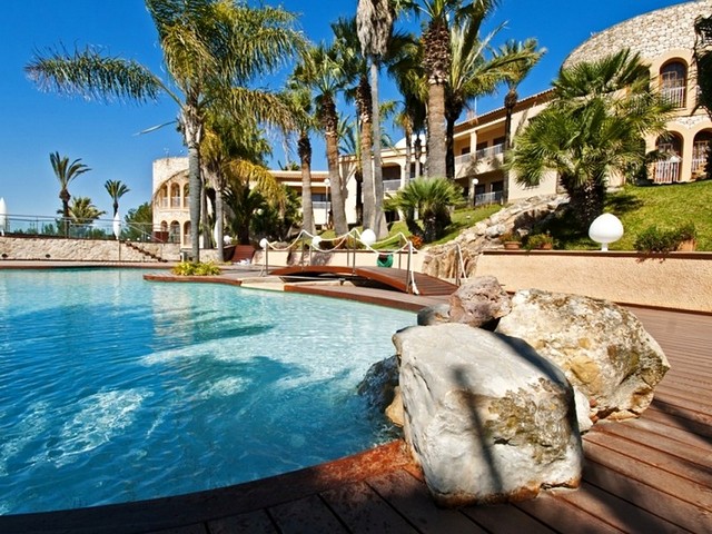 Huge 11 bedroom Ibiza villa for rent close to Jesus