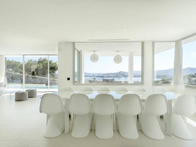 dinning area in villa