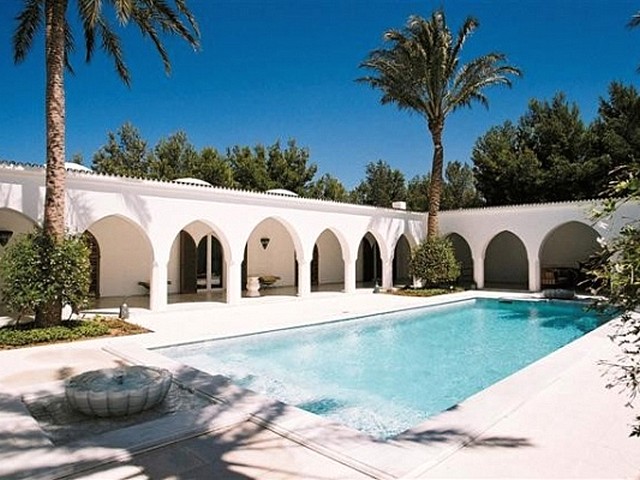 Alhambra-style luxury home for rent in San Juan, Ibiza