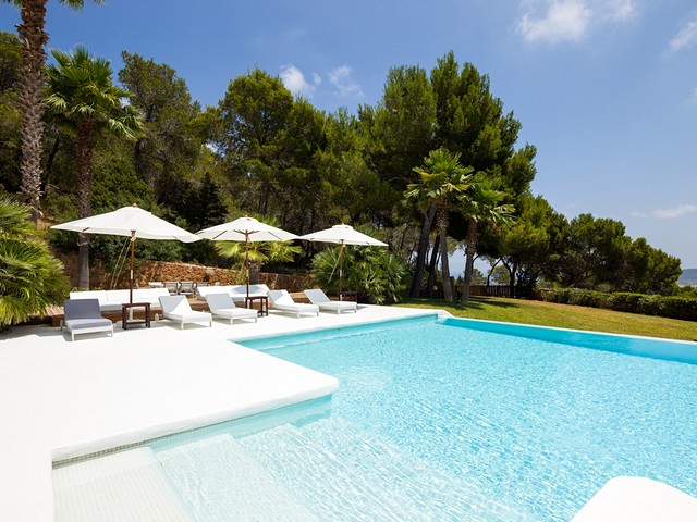 pool and view