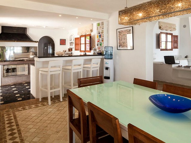 dinning table 2