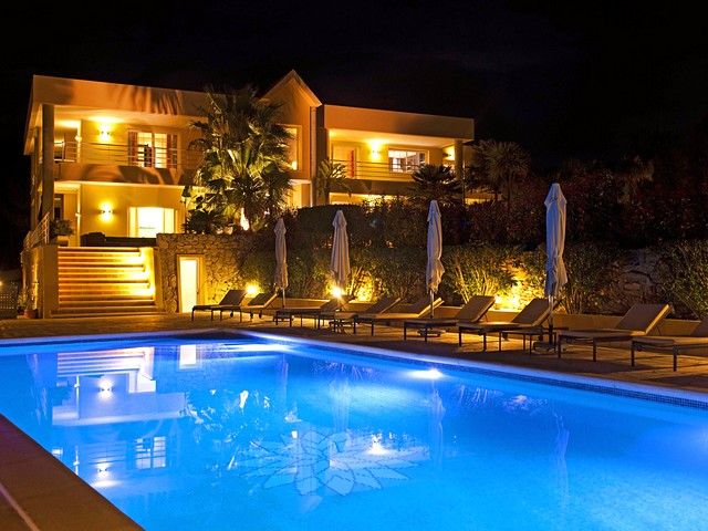 villa by night