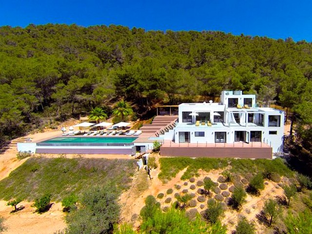 Exclusive rental villa in Ibiza