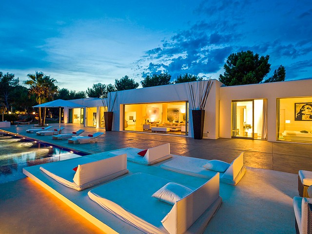 luxury villa 3