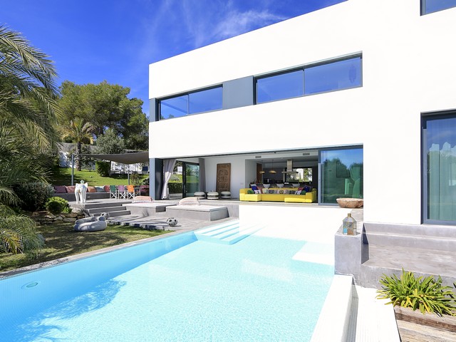 amazing villa in ibiza to rent