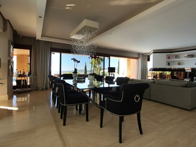 dinning area in villa