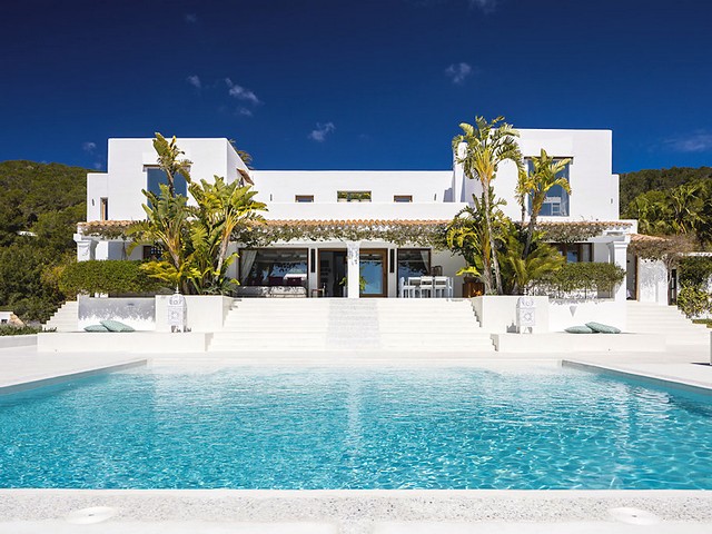 Luxury villa in Ibiza for 12 people