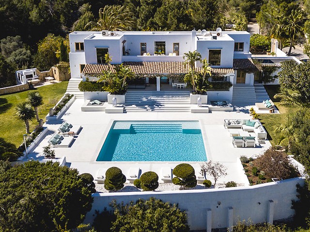 villa from above