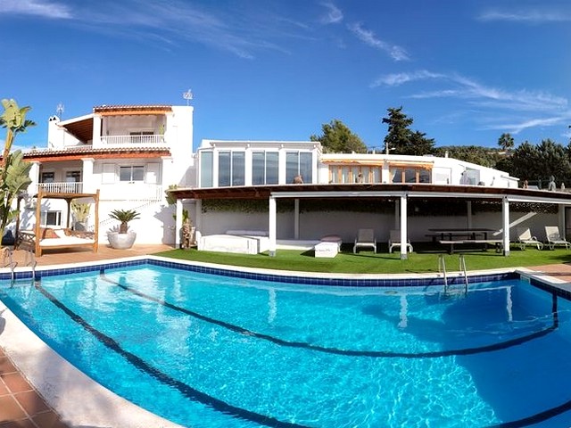 Large Ibiza villa with private pool