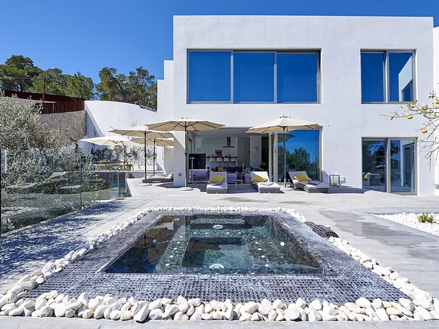 Holiday Villa in Ibiza with a Jacuzzi