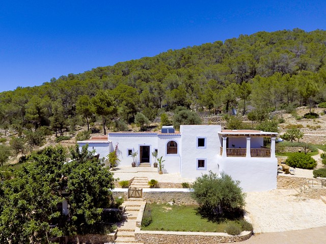 luxury finca to rent in Ibiza