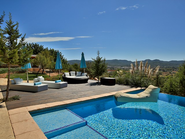 pool area 3