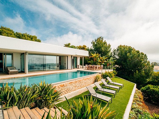 view of the private villa and pool