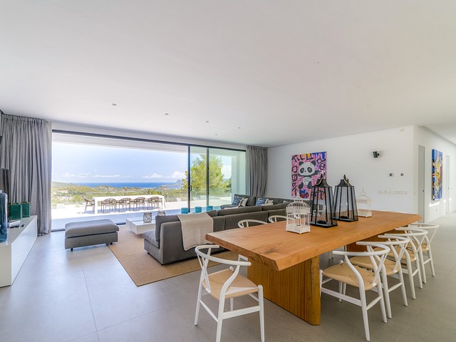 dinning area in villa