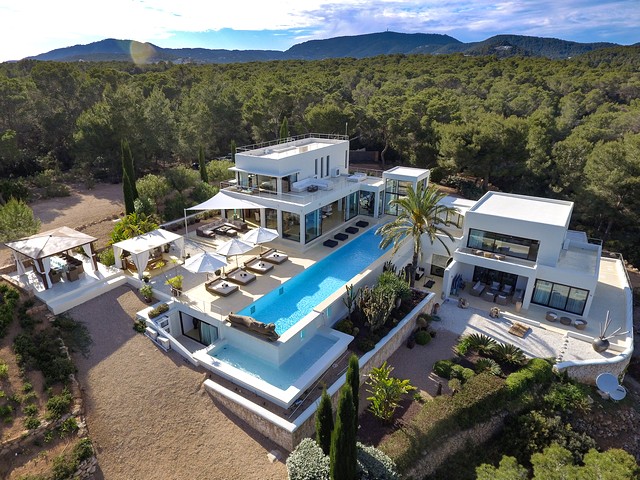 High-end villa rental in Cala Jondal, Ibiza