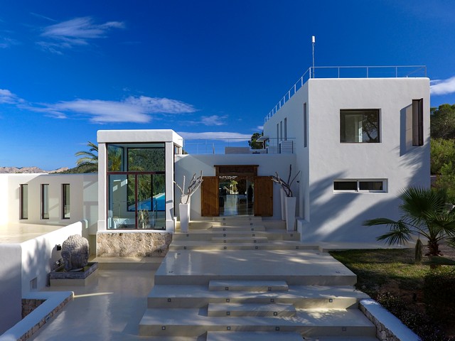 Holiday villa by the sea in Ibiza
