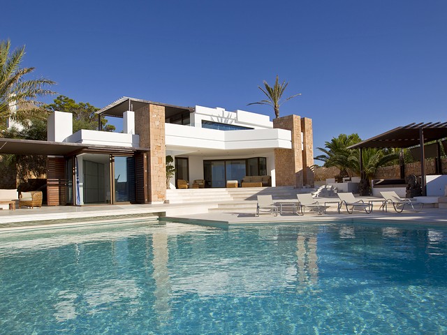 luxurious rental villa in ibiza