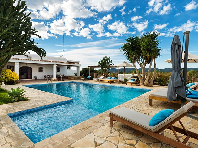 villa with private pool in ibiza for rent